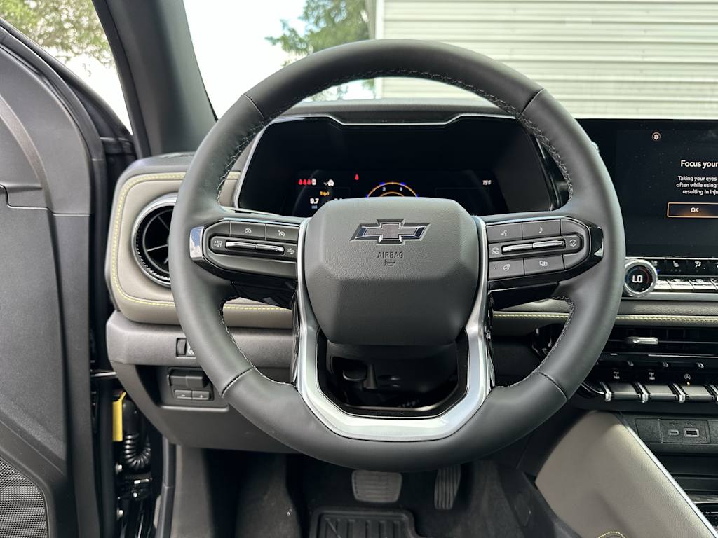 Thumbnail: 2026 Chevrolet Colorado - 10