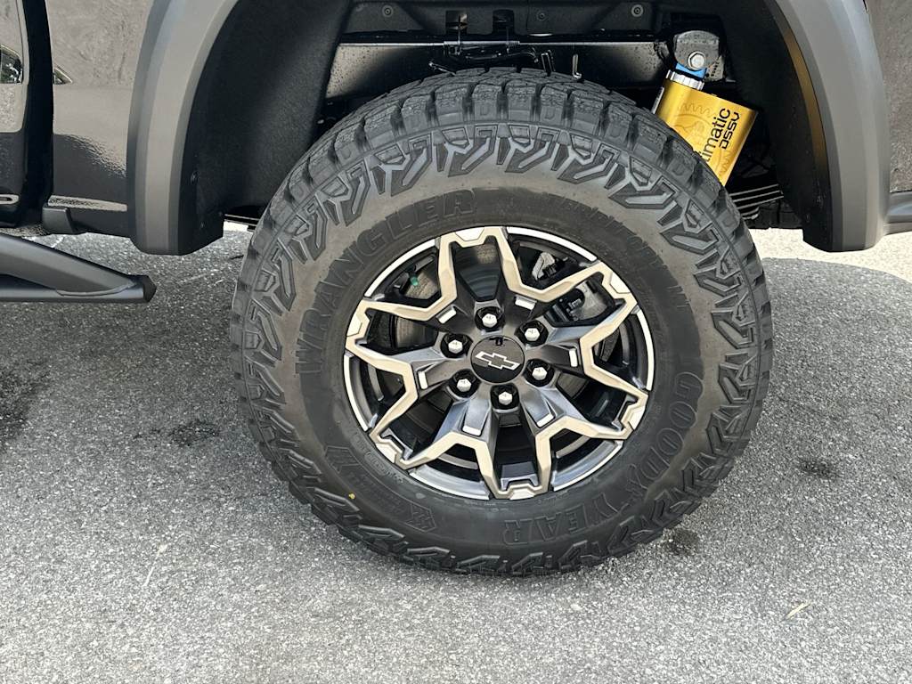 Thumbnail: 2026 Chevrolet Colorado - 8