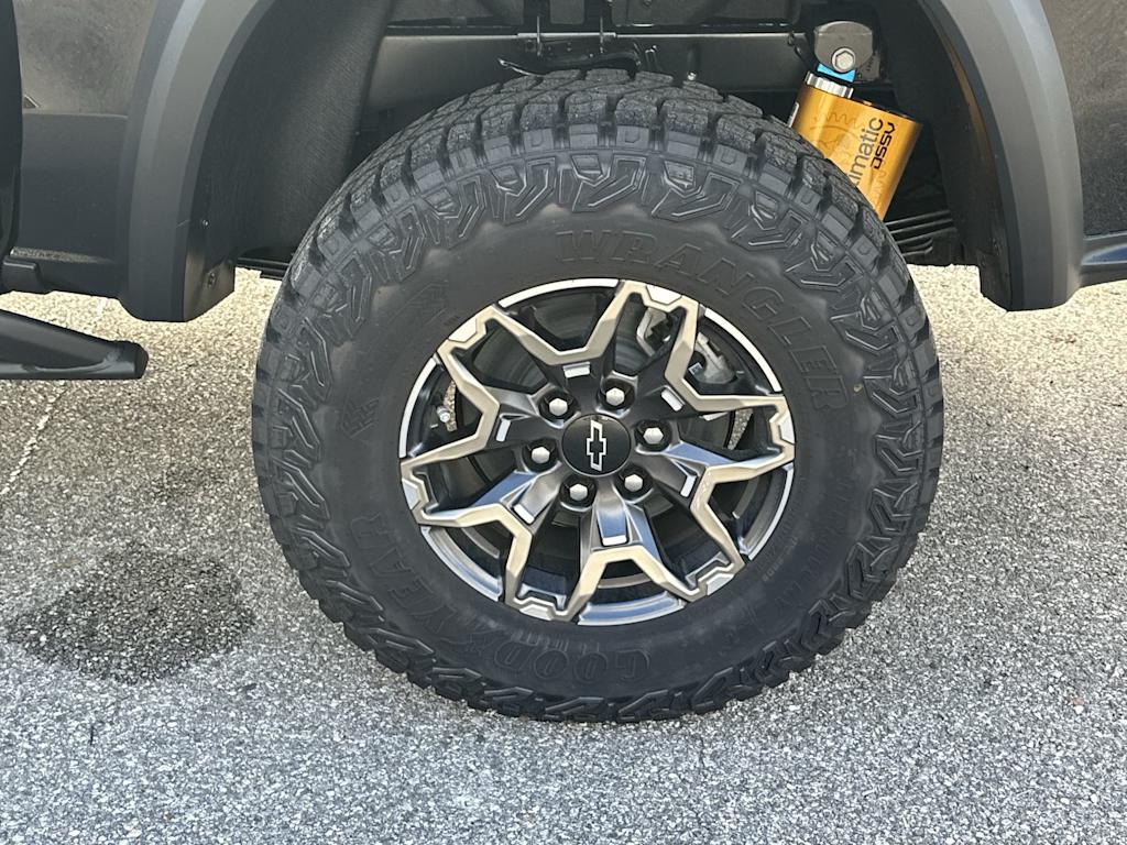 Thumbnail: 2026 Chevrolet Colorado - 8