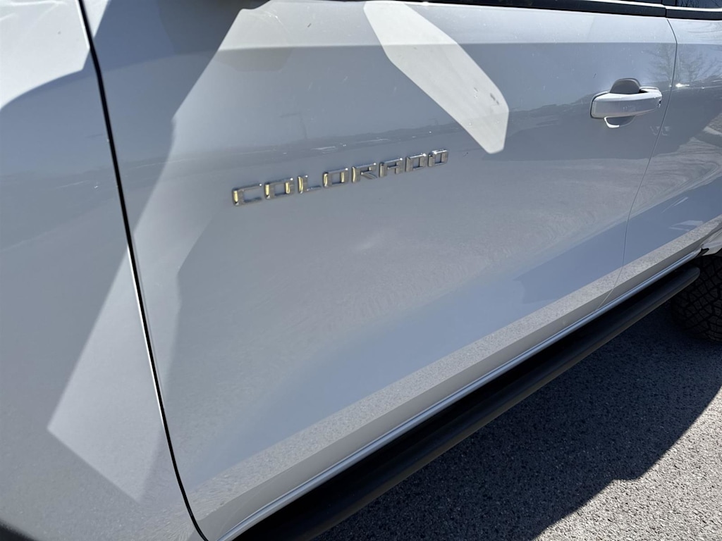 2025 Chevrolet Colorado ZR2 7