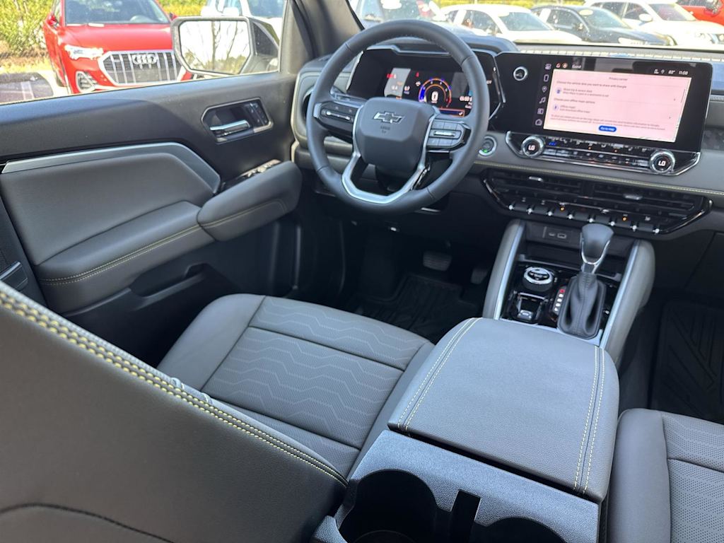 2025 Chevrolet Colorado ZR2 9