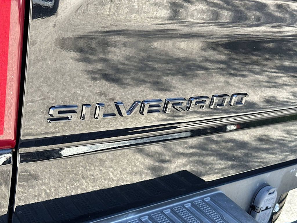 Thumbnail: 2021 Chevrolet Silverado 1500 - 23