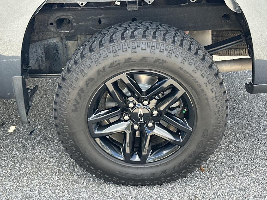 Thumbnail: 2021 Chevrolet Silverado 1500 - 7