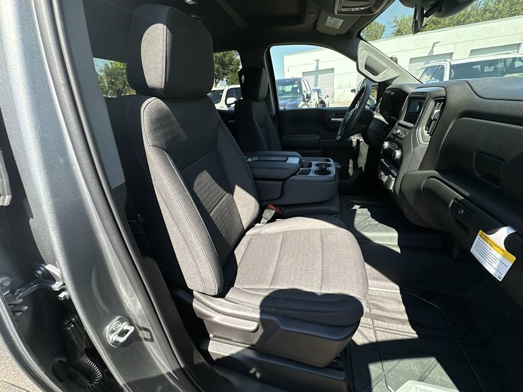 Thumbnail: 2026 Chevrolet Silverado 1500 - 25