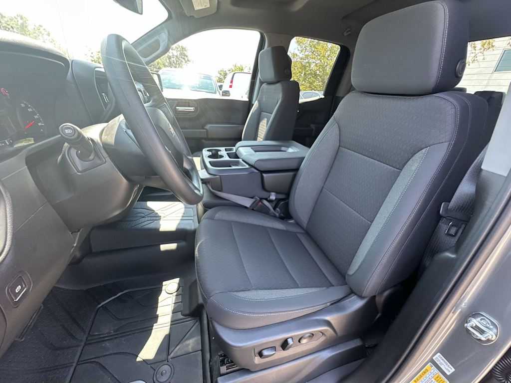 Thumbnail: 2026 Chevrolet Silverado 1500 - 12