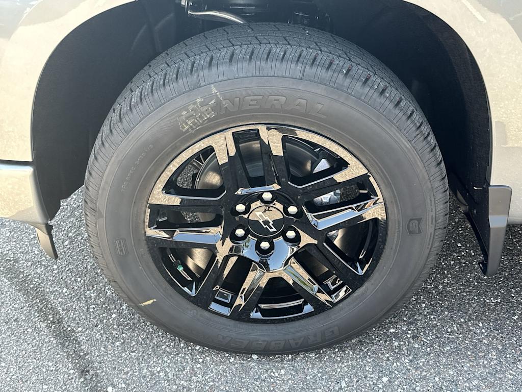 Thumbnail: 2026 Chevrolet Silverado 1500 - 8