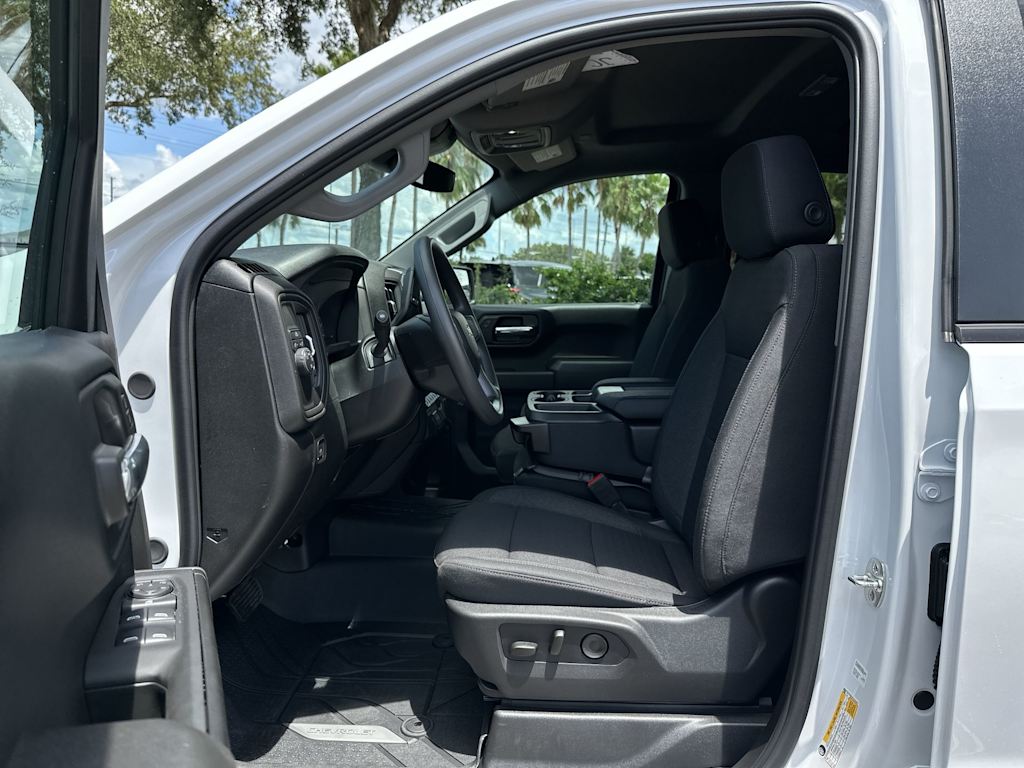 Thumbnail: 2026 Chevrolet Silverado 1500 - 11