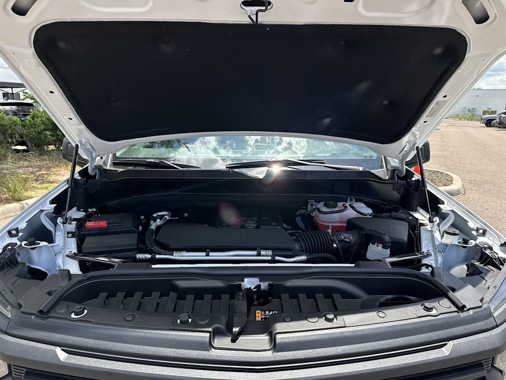 Thumbnail: 2026 Chevrolet Silverado 1500 - 9