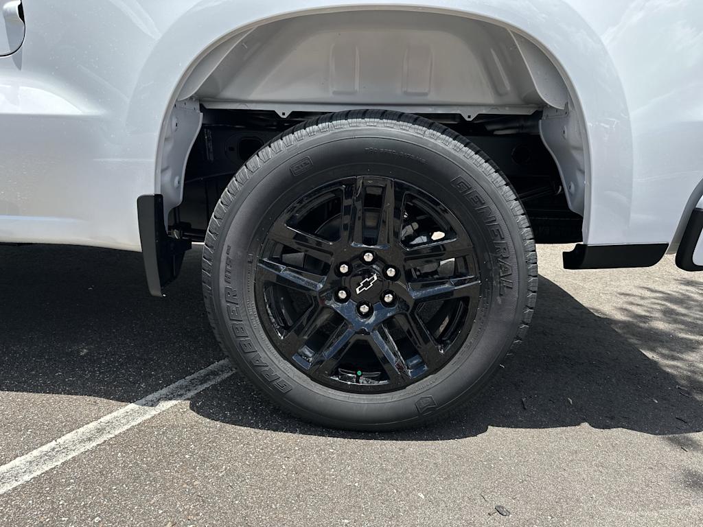 Thumbnail: 2026 Chevrolet Silverado 1500 - 8