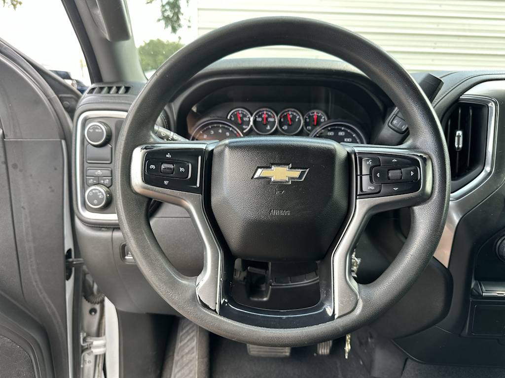 Thumbnail: 2020 Chevrolet Silverado 1500 - 10