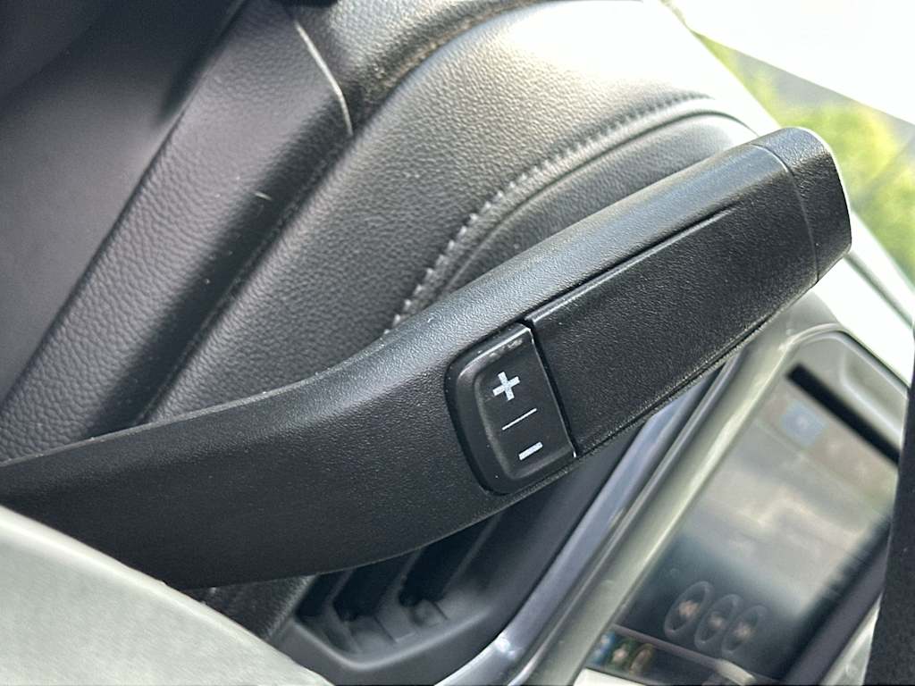Thumbnail: 2020 Chevrolet Silverado 1500 - 26