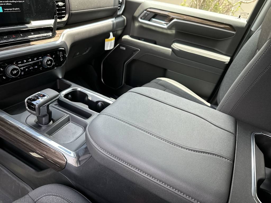 Thumbnail: 2026 Chevrolet Silverado 1500 - 26