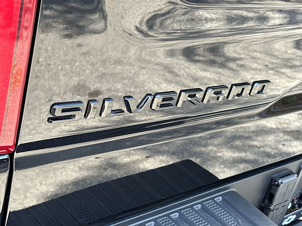 Thumbnail: 2026 Chevrolet Silverado 1500 - 23