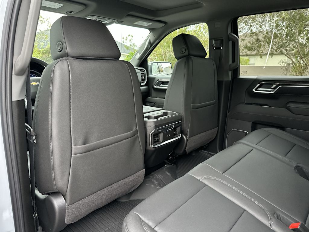 Thumbnail: 2026 Chevrolet Silverado 1500 - 13