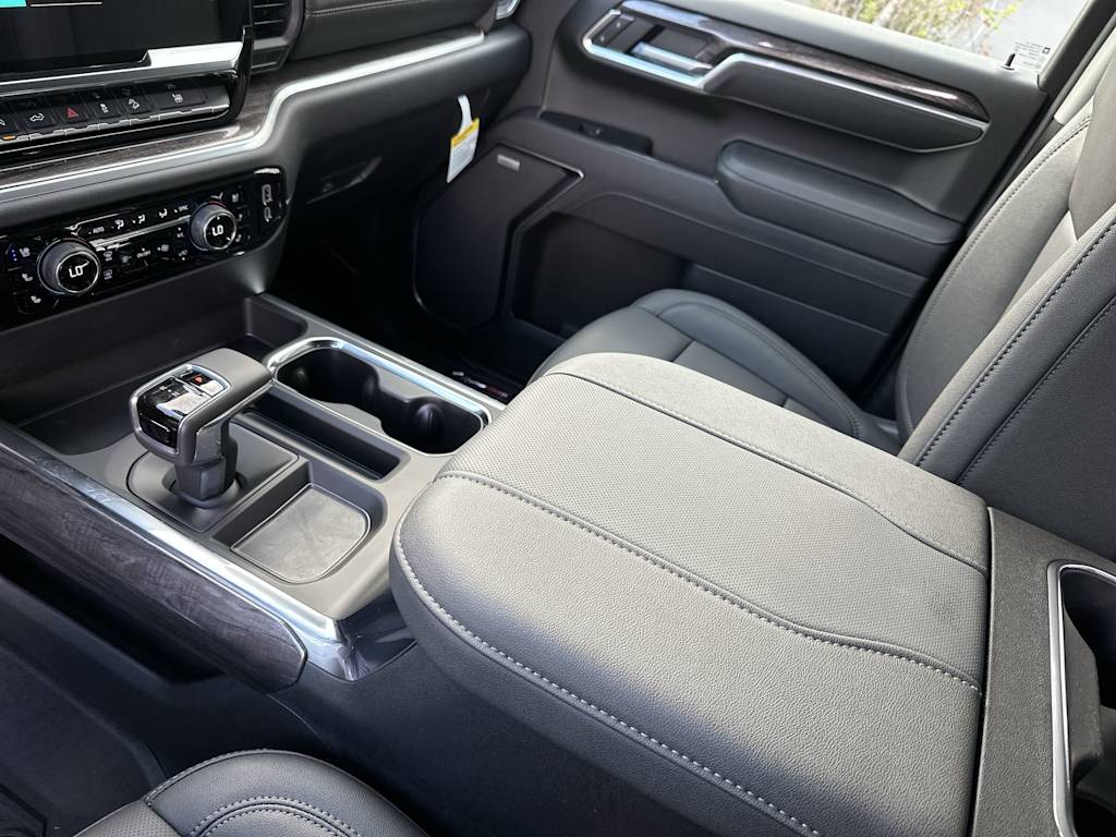 Thumbnail: 2026 Chevrolet Silverado 1500 - 26