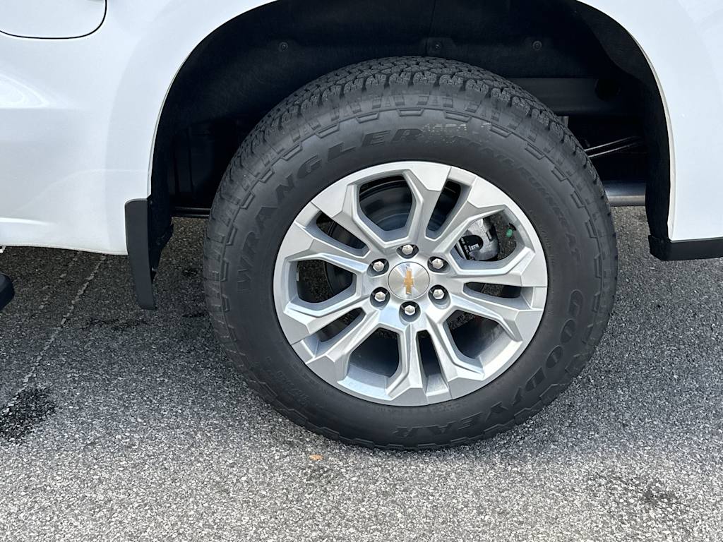 Thumbnail: 2026 Chevrolet Silverado 1500 - 8