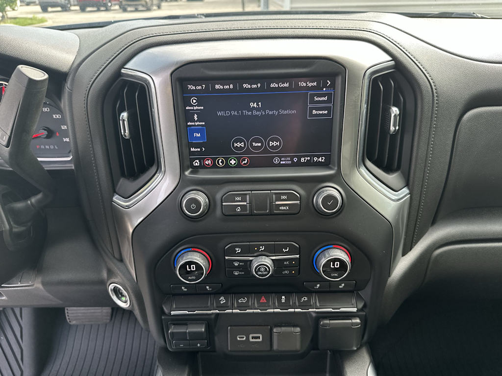Thumbnail: 2022 Chevrolet Silverado 1500 - 13