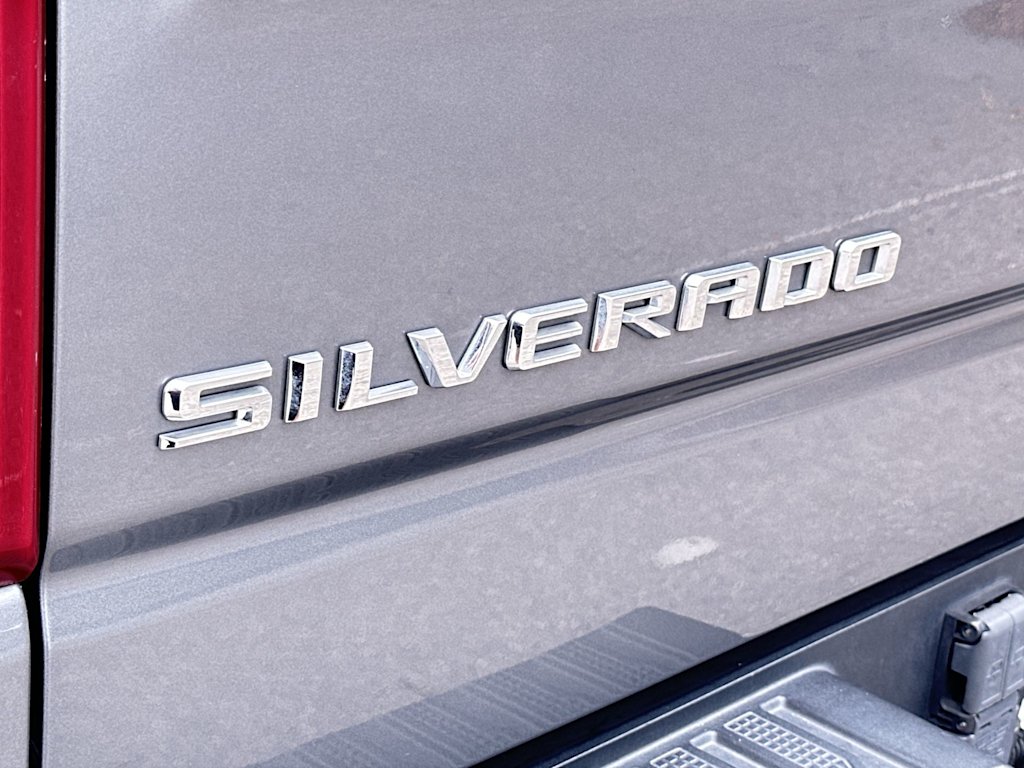 Thumbnail: 2021 Chevrolet Silverado 1500 - 22