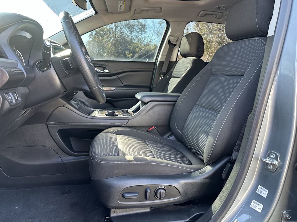 Thumbnail: 2023 GMC Acadia - 12