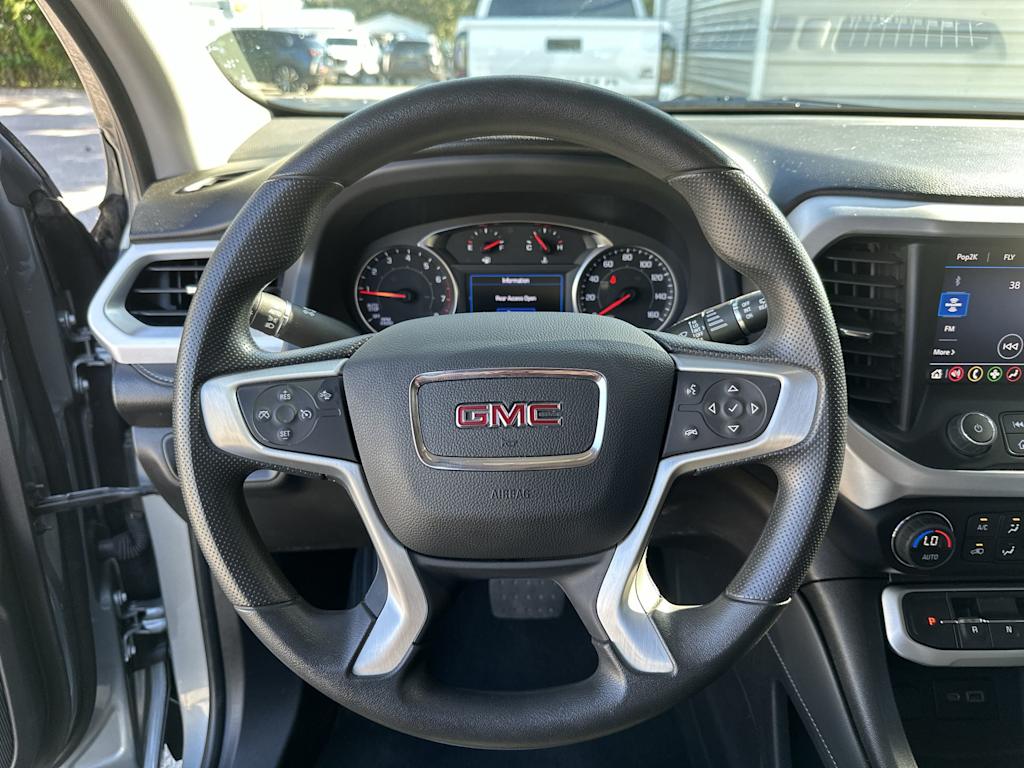 Thumbnail: 2023 GMC Acadia - 10