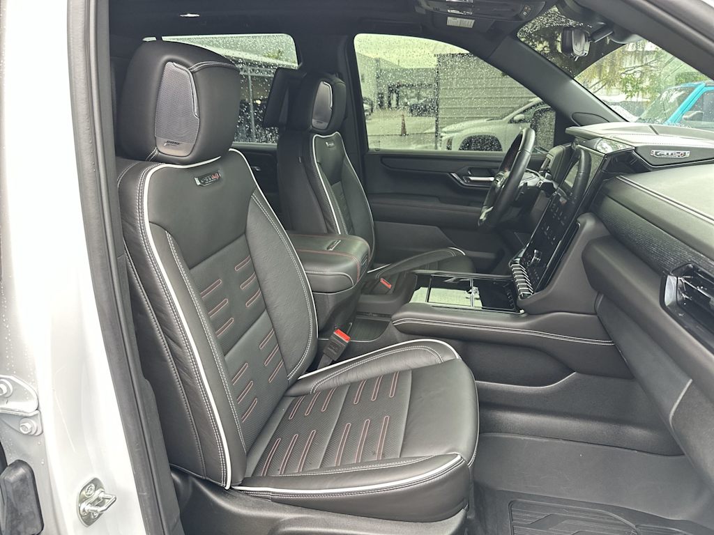 Thumbnail: 2025 GMC Yukon - 25