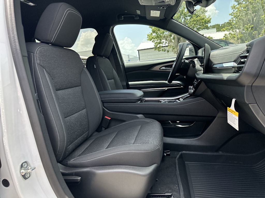 Thumbnail: 2026 Chevrolet Traverse - 24