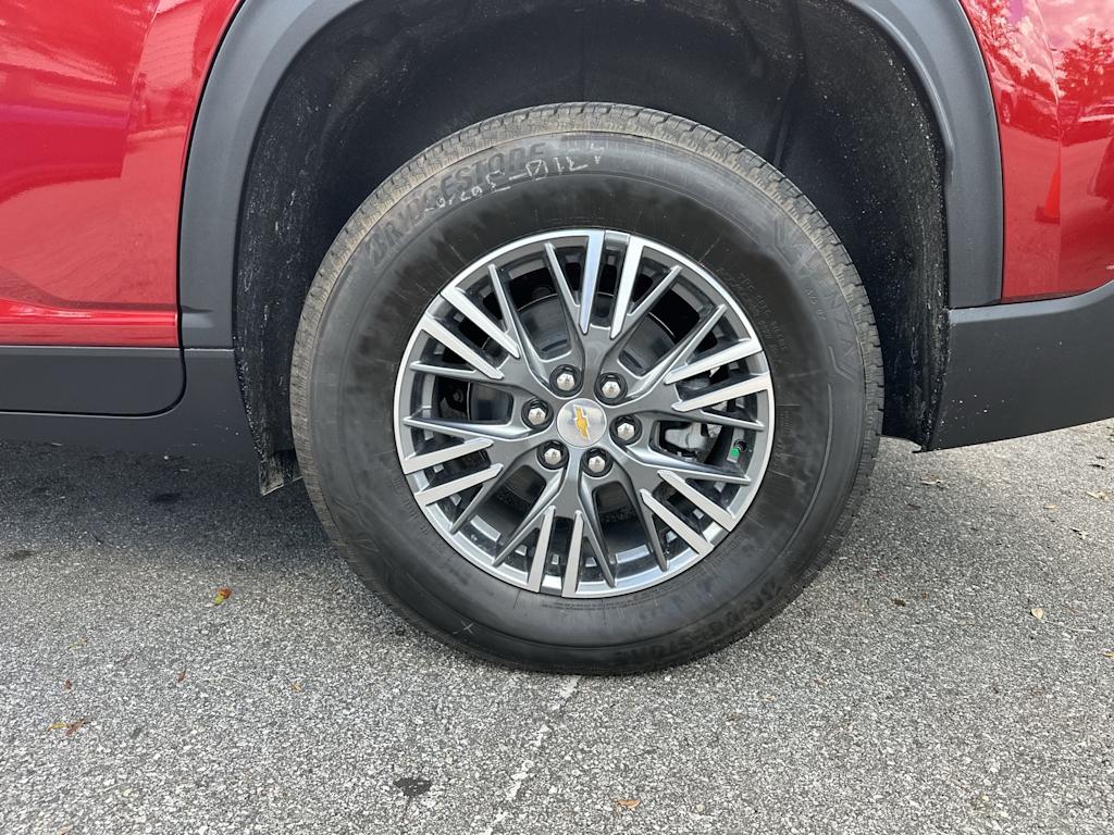 Thumbnail: 2026 Chevrolet Traverse - 8