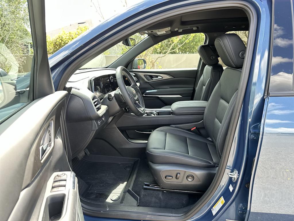Thumbnail: 2026 Chevrolet Traverse - 10