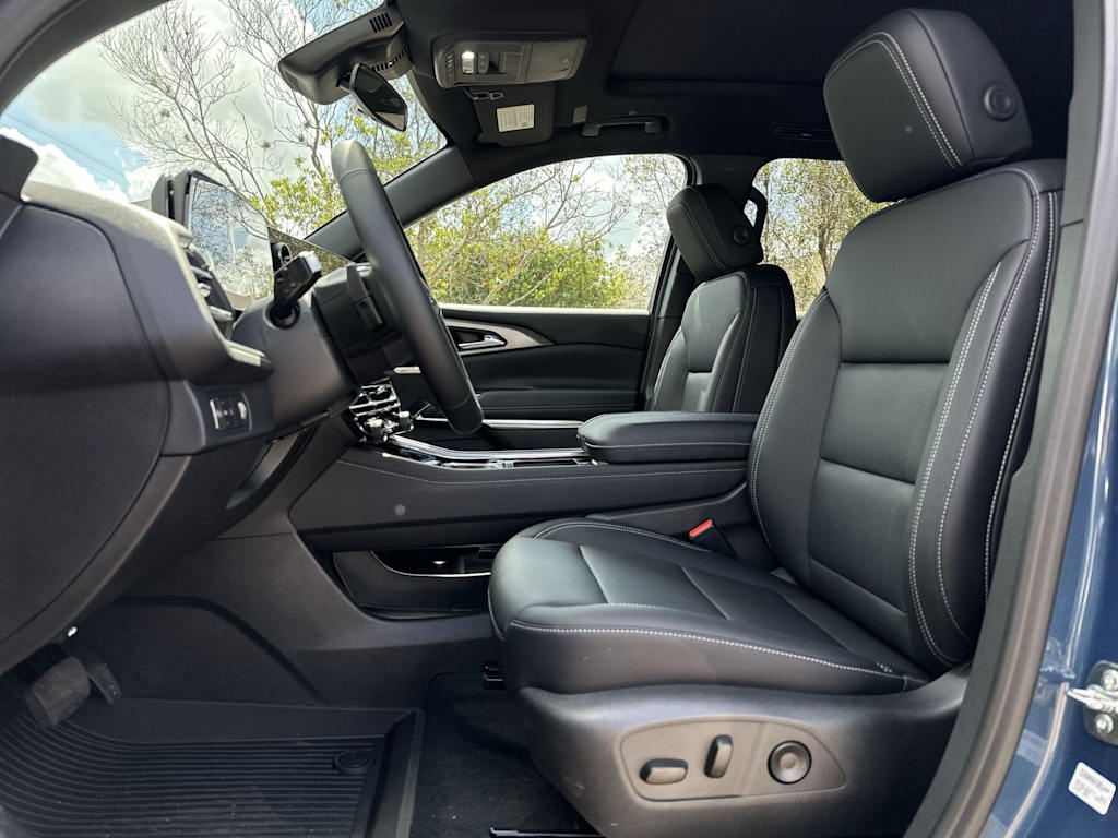 Thumbnail: 2026 Chevrolet Traverse - 11