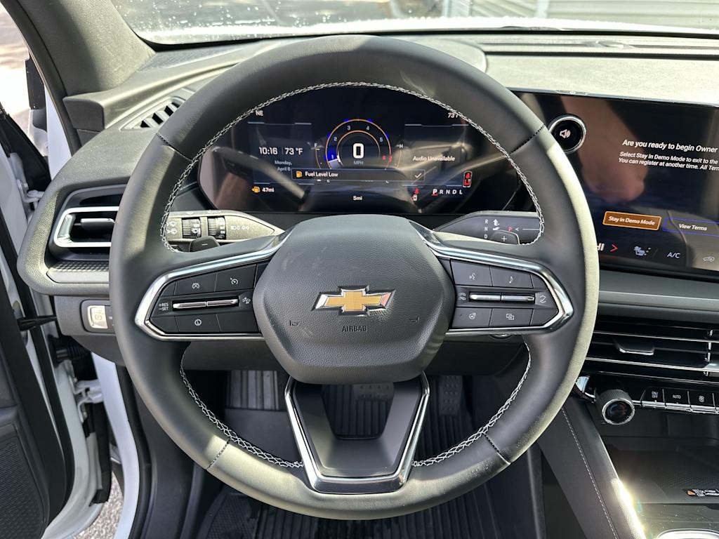 Thumbnail: 2026 Chevrolet Traverse - 10