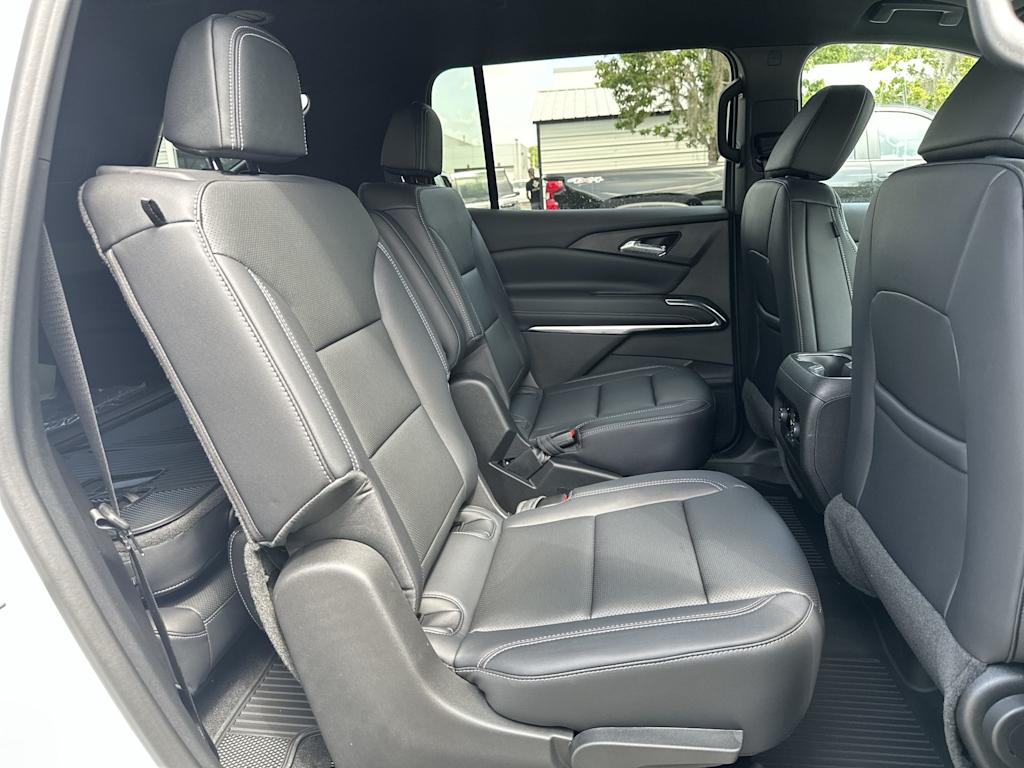 Thumbnail: 2026 Chevrolet Traverse - 26