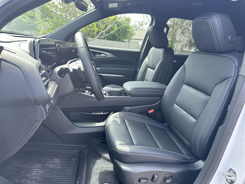 Thumbnail: 2026 Chevrolet Traverse - 10