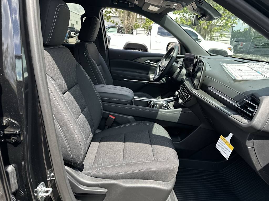 Thumbnail: 2026 Chevrolet Traverse - 24