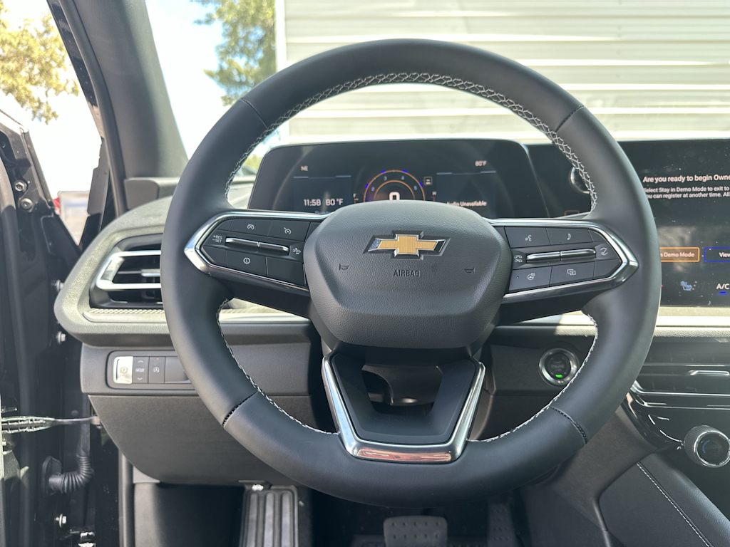 Thumbnail: 2026 Chevrolet Traverse - 10