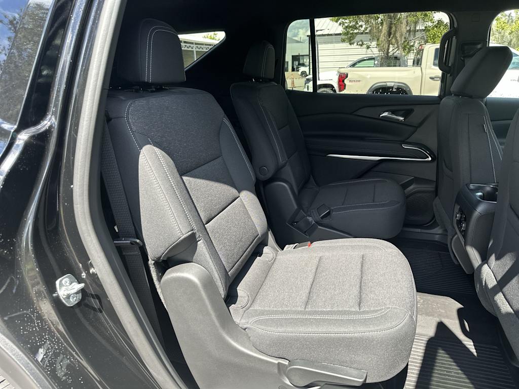 Thumbnail: 2026 Chevrolet Traverse - 25
