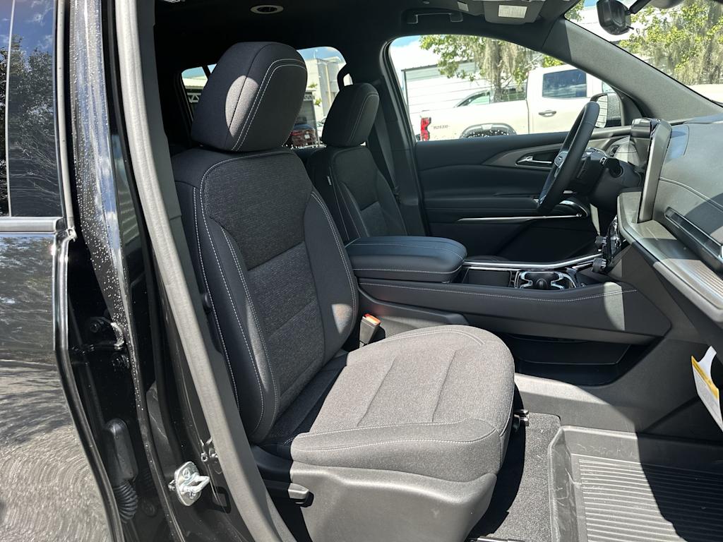 Thumbnail: 2026 Chevrolet Traverse - 26