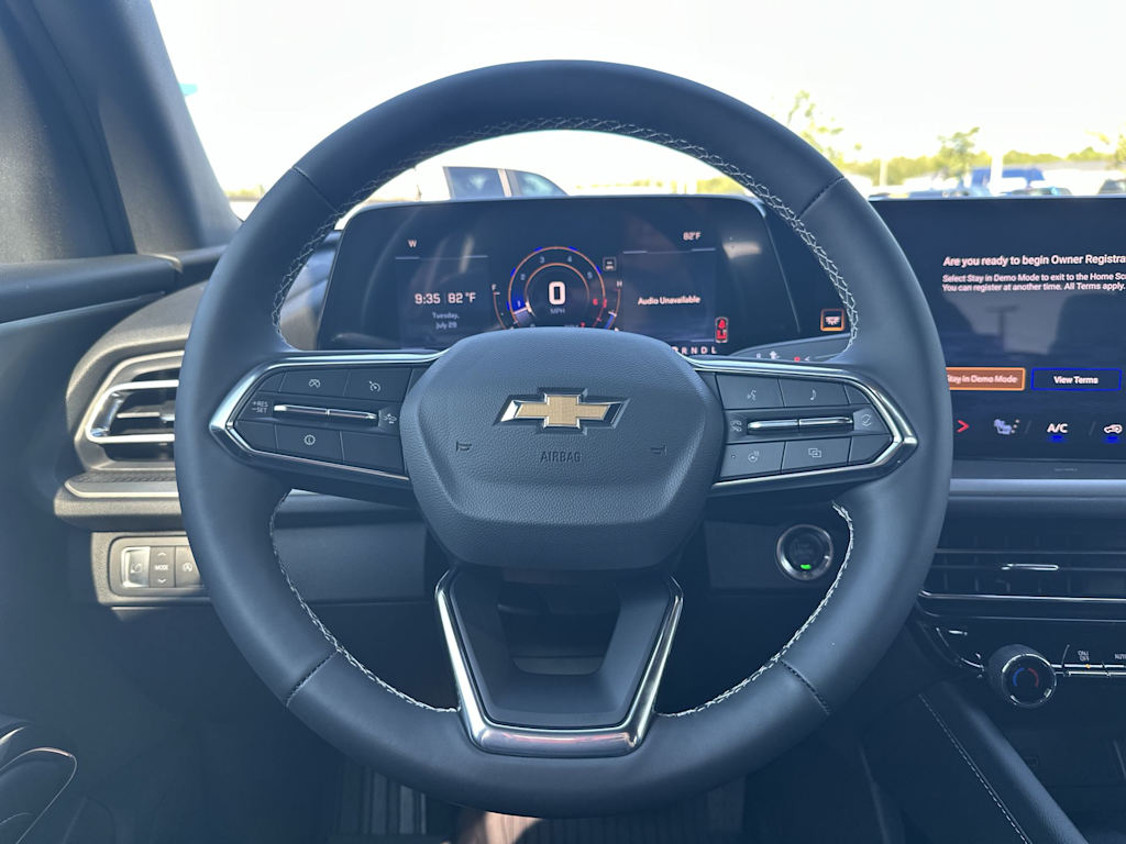 Thumbnail: 2026 Chevrolet Traverse - 10