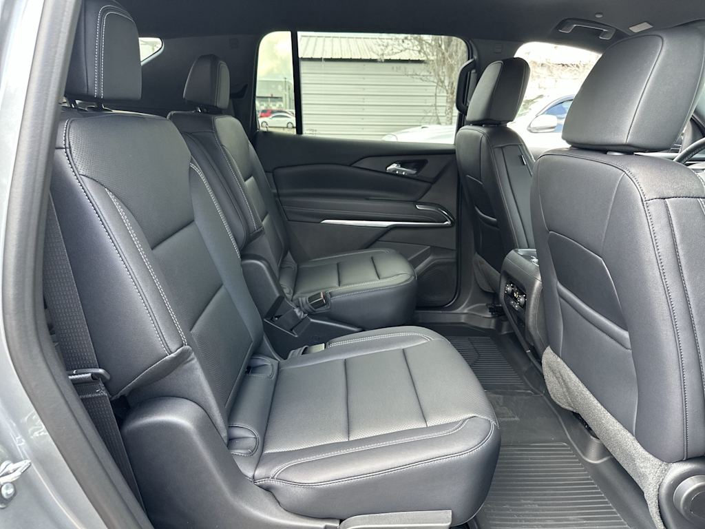 Thumbnail: 2026 Chevrolet Traverse - 24