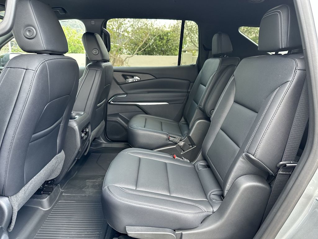 Thumbnail: 2026 Chevrolet Traverse - 23