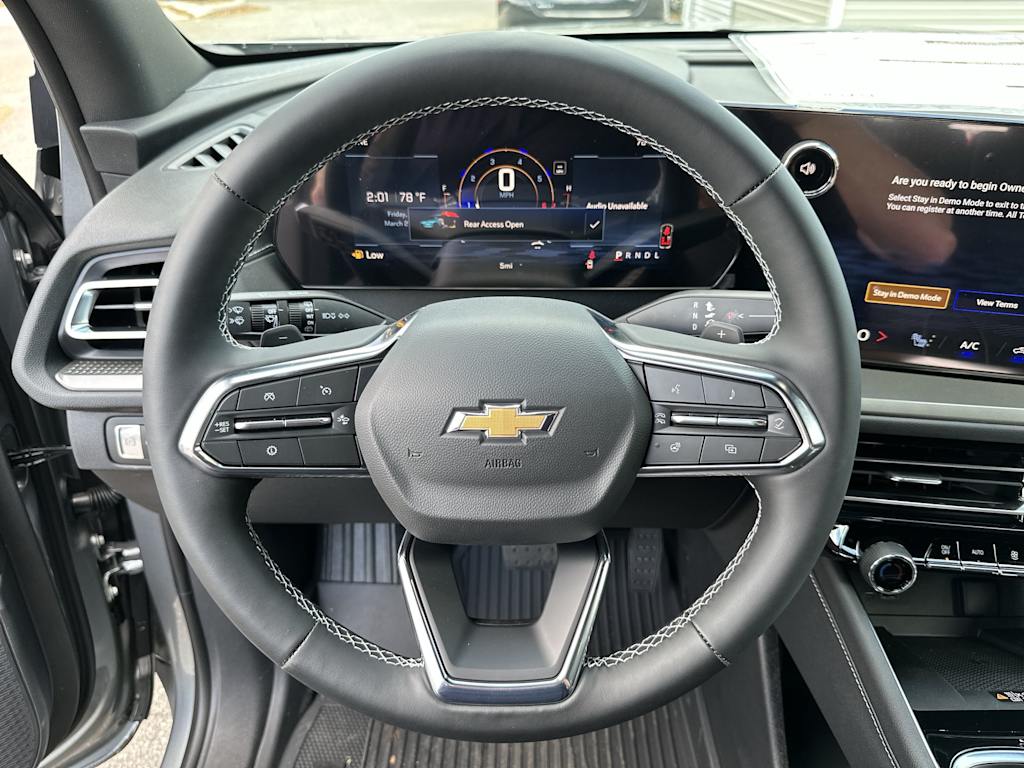 Thumbnail: 2026 Chevrolet Traverse - 10