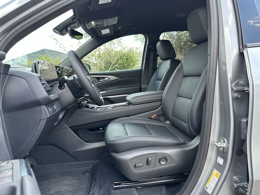 Thumbnail: 2026 Chevrolet Traverse - 11