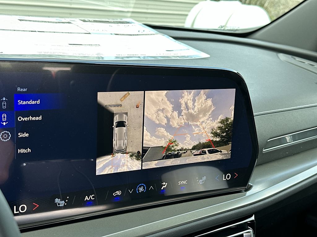 Thumbnail: 2026 Chevrolet Traverse - 26