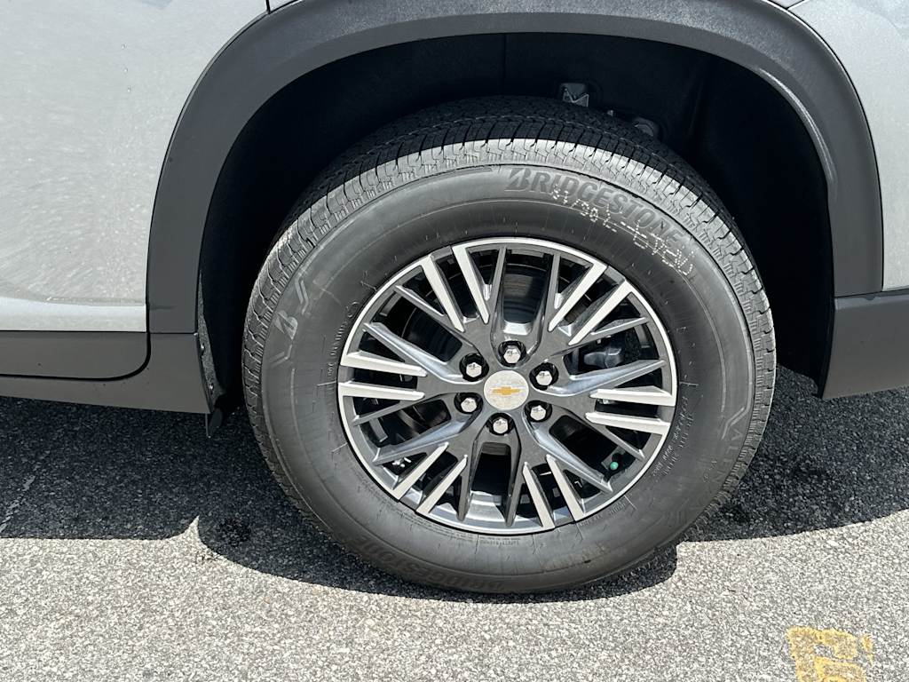 Thumbnail: 2026 Chevrolet Traverse - 8