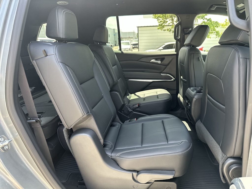 Thumbnail: 2026 Chevrolet Traverse - 22