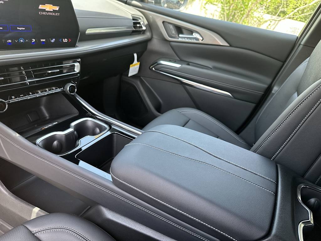 Thumbnail: 2026 Chevrolet Traverse - 24