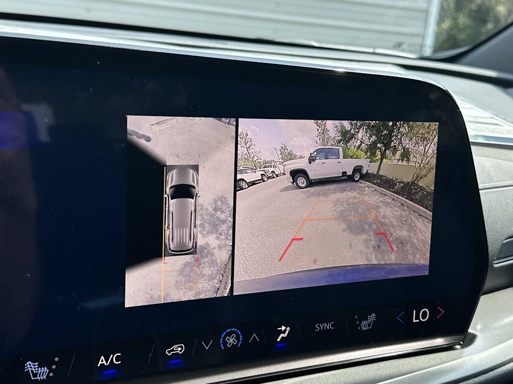 Thumbnail: 2026 Chevrolet Traverse - 14