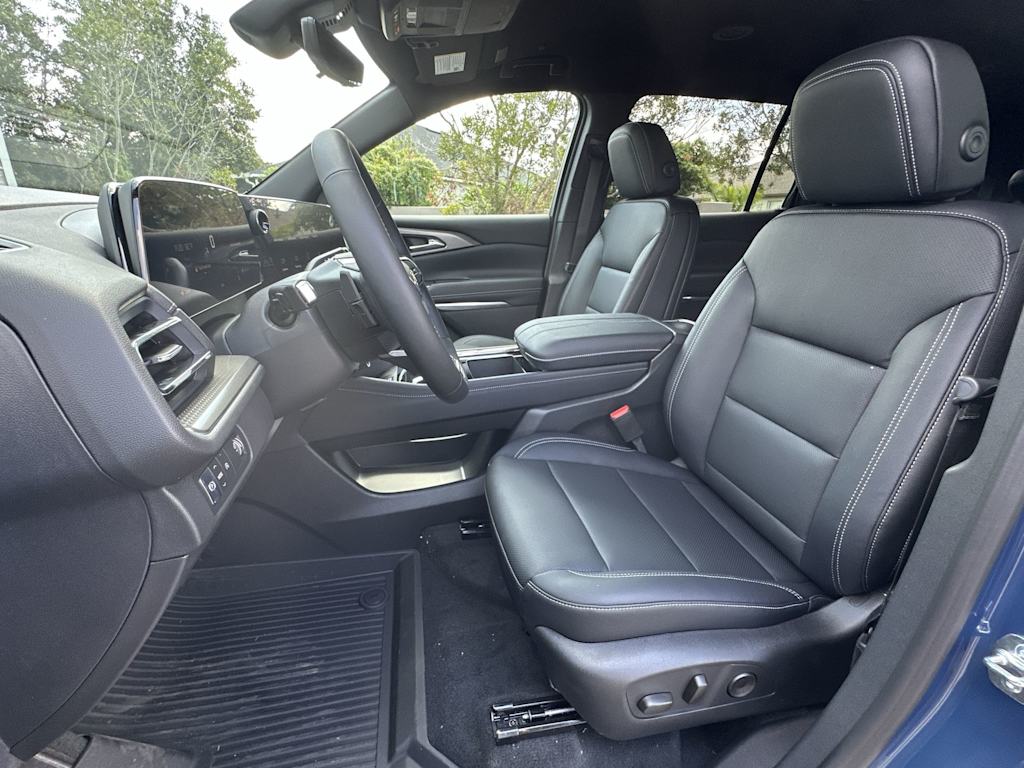 Thumbnail: 2026 Chevrolet Traverse - 12