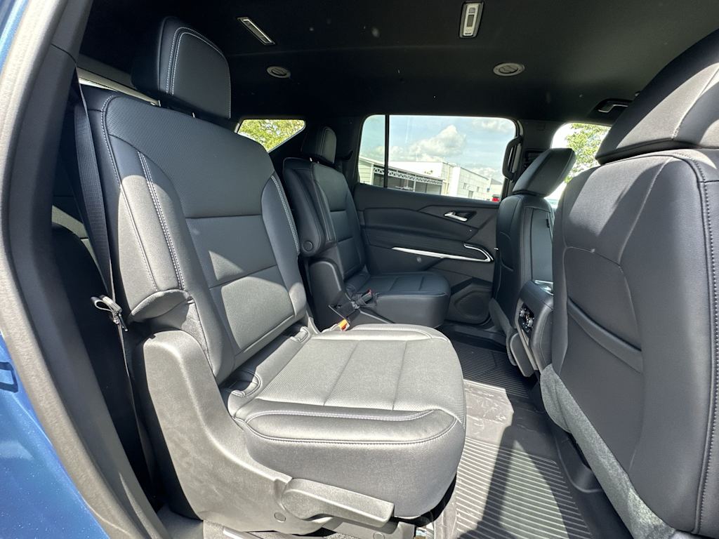 Thumbnail: 2026 Chevrolet Traverse - 24