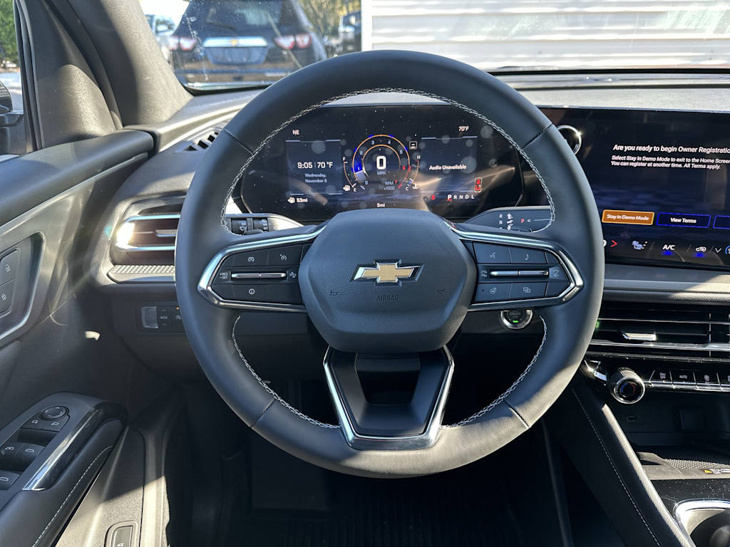 Thumbnail: 2026 Chevrolet Traverse - 10