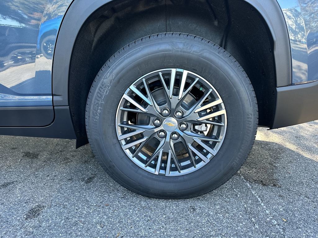 Thumbnail: 2026 Chevrolet Traverse - 8